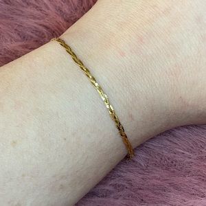 Genuine 14K gold vintage dainty bracelet